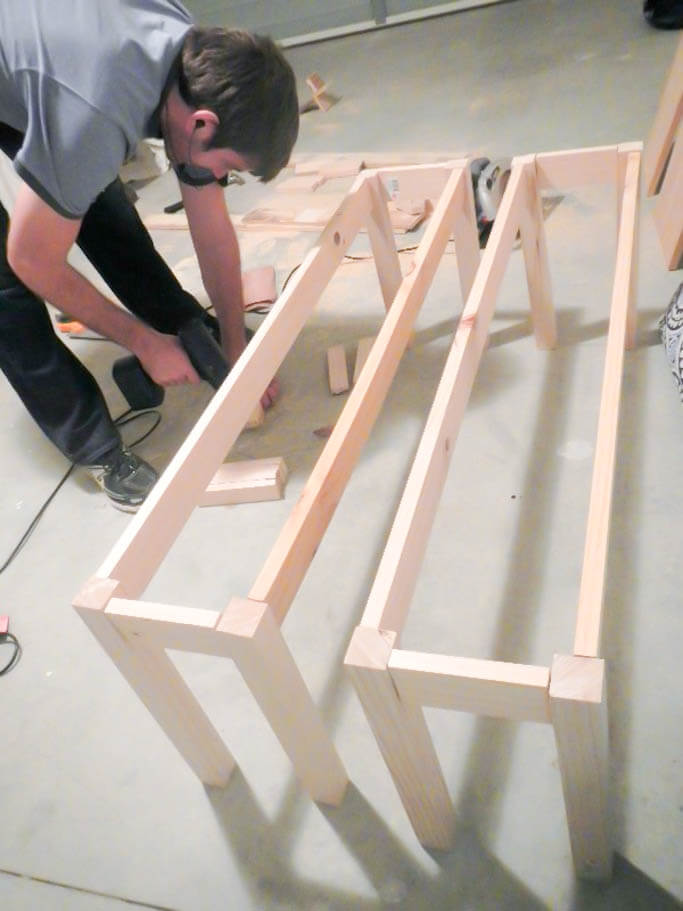 Building bench frames