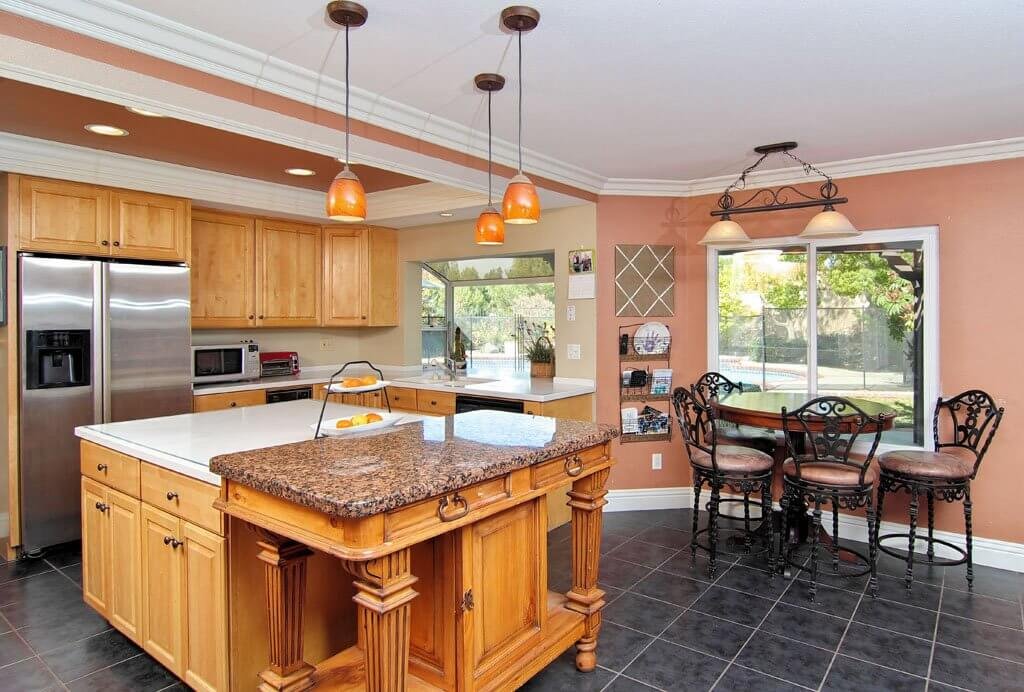 view of kitchen and breakfast nook