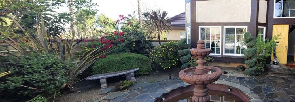 courtyard entry panorama 