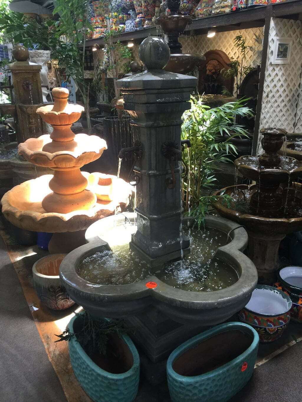 Mediterranean fountain with 4 spigots