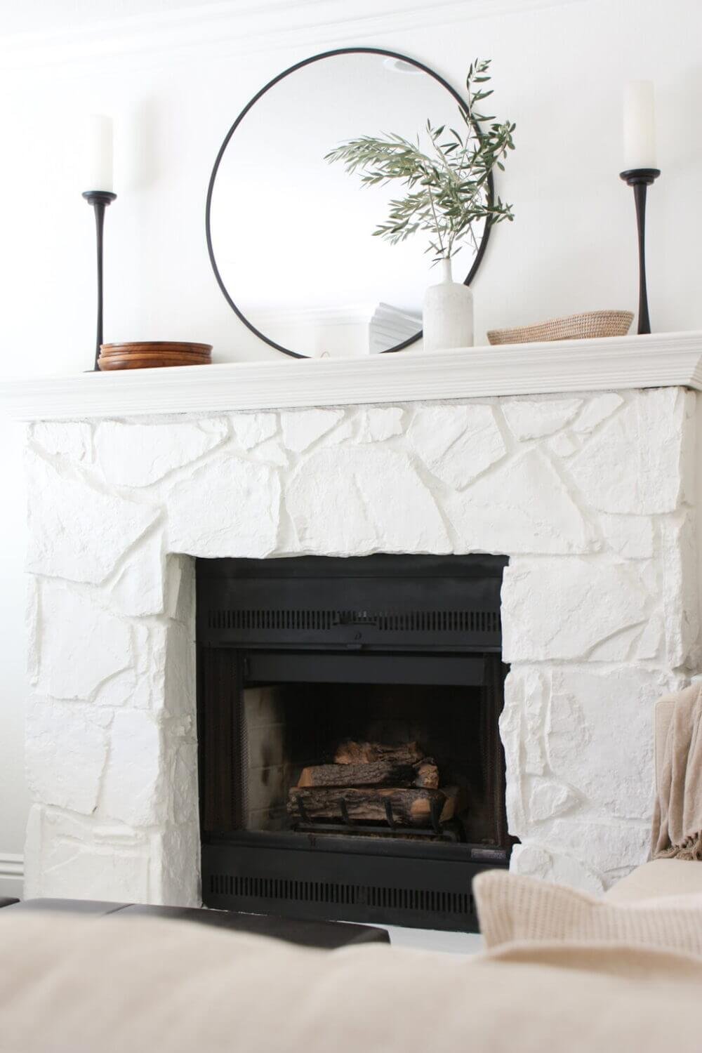 5 Simple Tips for Styling a Minimal Fireplace Mantel!