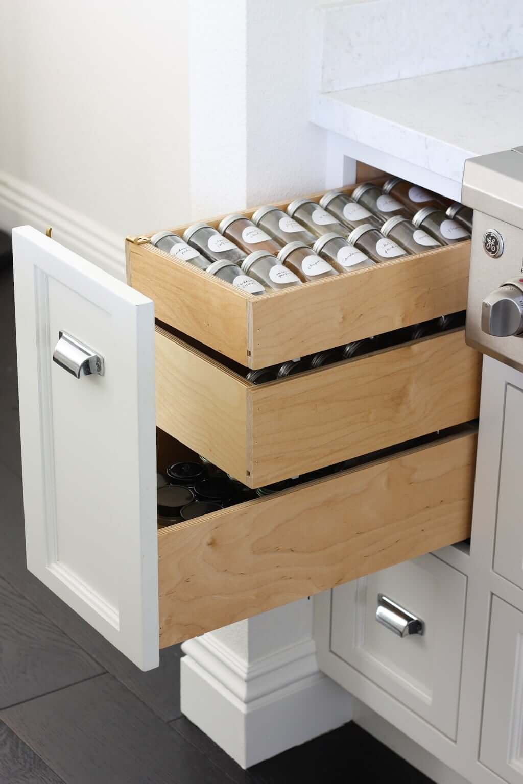 The 8 Best Drawer Slides for Your 2022 Kitchen Remodel