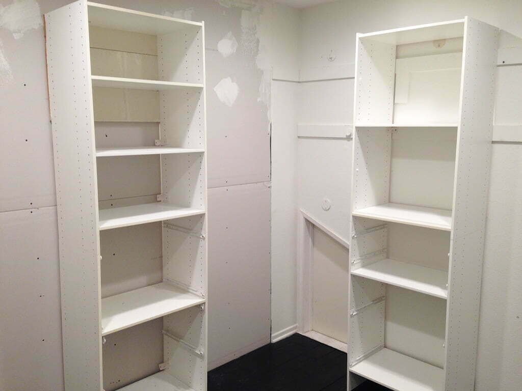 https://thebrainandthebrawn.com/wp-content/uploads/2021/11/Master-Closet-Layout-Attic-Door.jpg