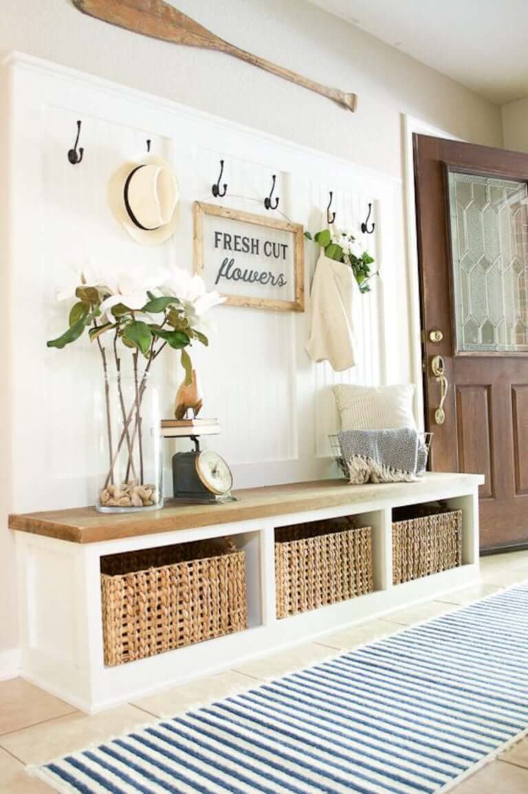 Mudroom Bench: The 5 Ultimate Ideas for What to Do (and Not Do!) Below ...