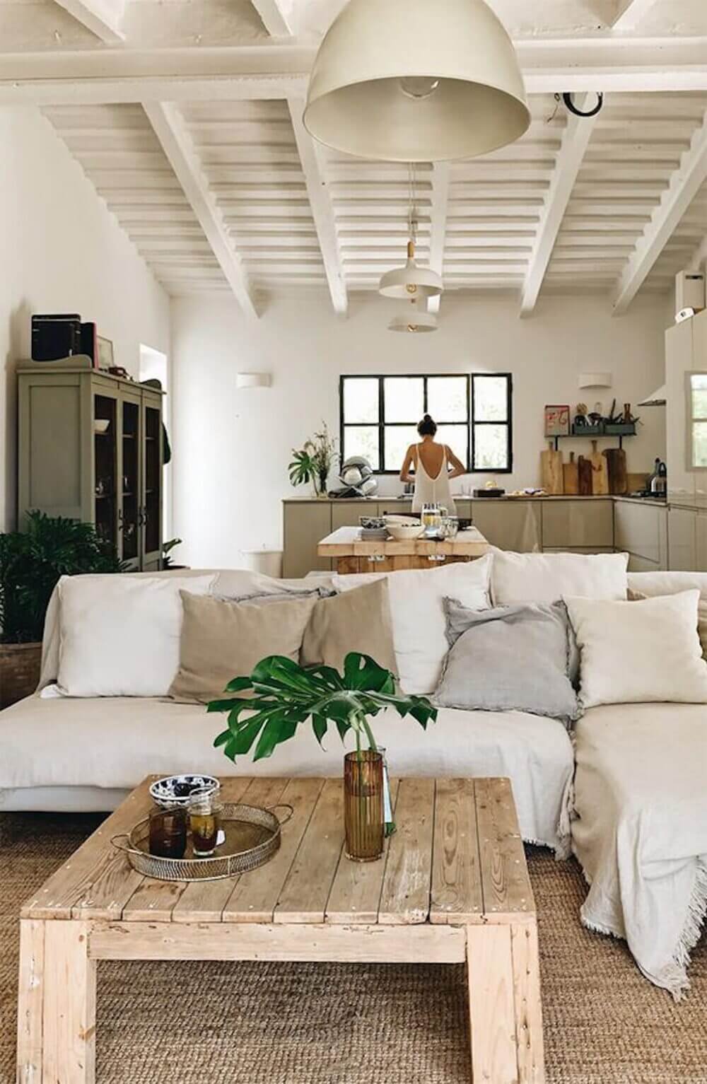 Our Modern Beach House: Smart-n-Simple Interior Design Inspiration!