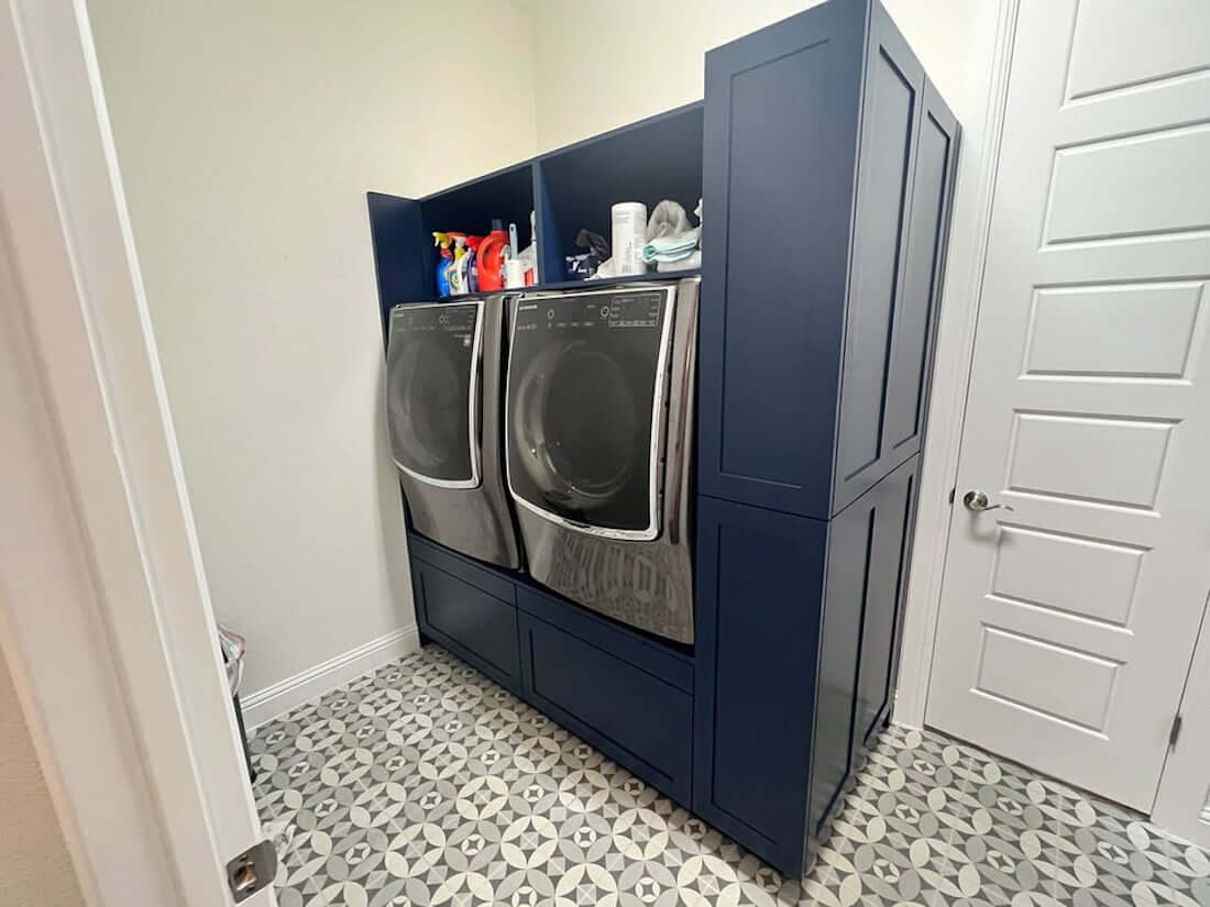 Read more about the article Laundry Cabinet: Variations on Our Design!